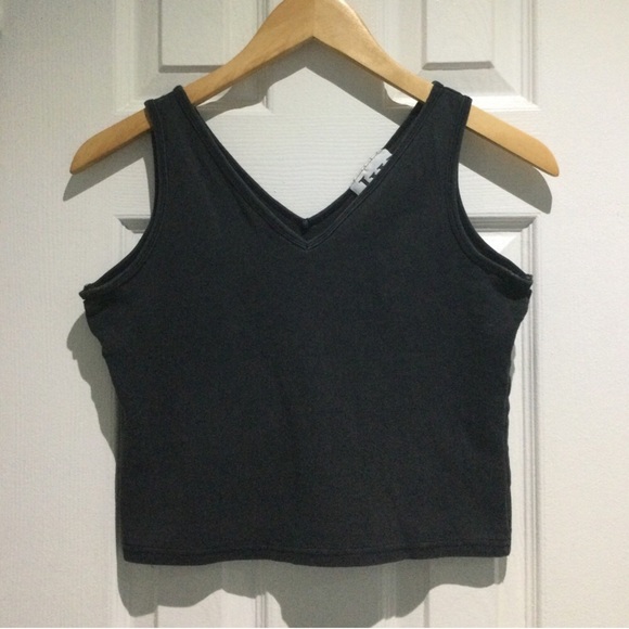 Jean Work & Company Women’s Black V-Neck Tank Top - Picture 2 of 7